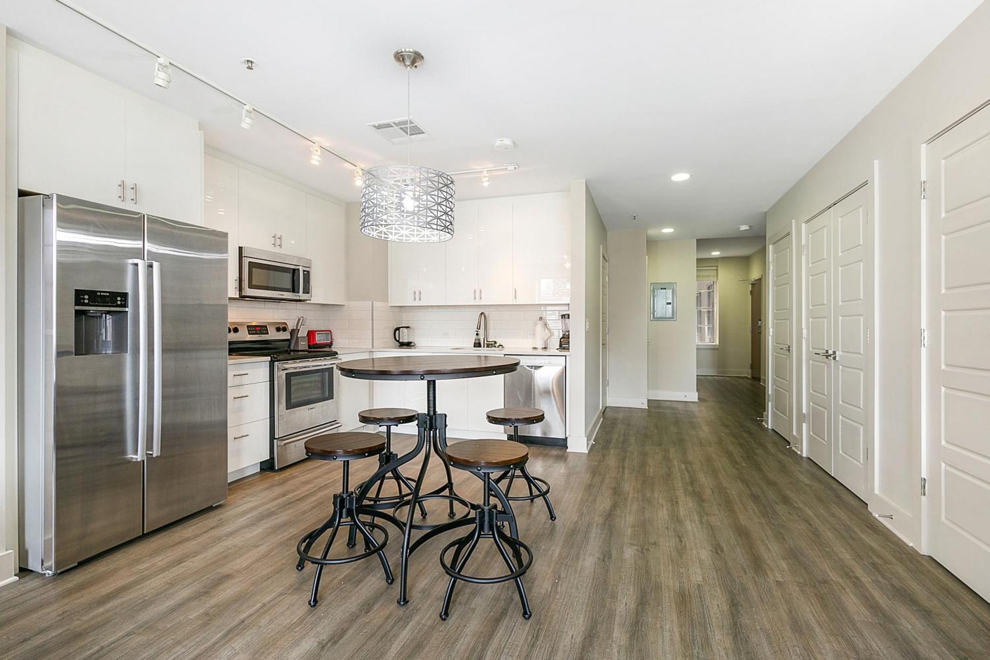 Apartment Spacious 4br Near French Quarter *