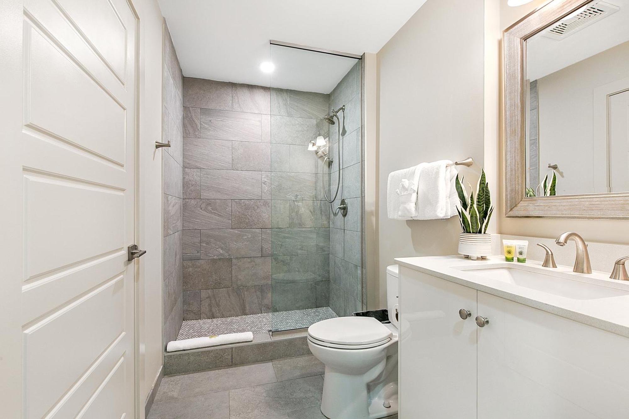 Spacious 4br Near French Quarter Apartment *