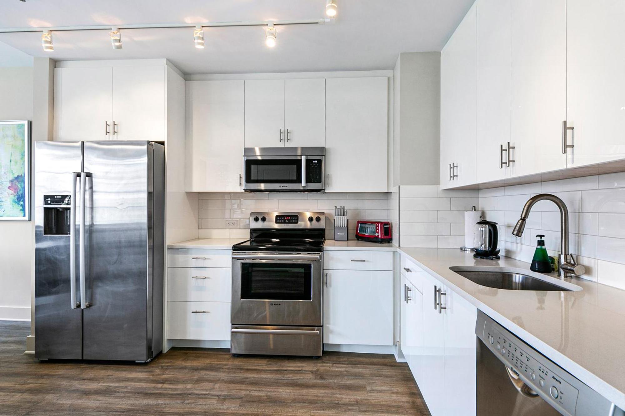 Spacious 4br Near French Quarter