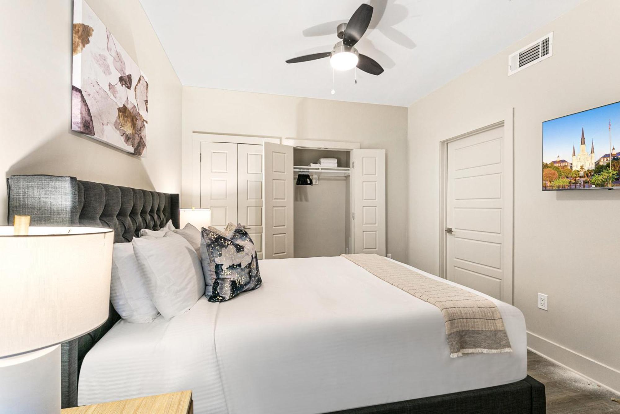 Apartment Spacious 4br Near French Quarter *