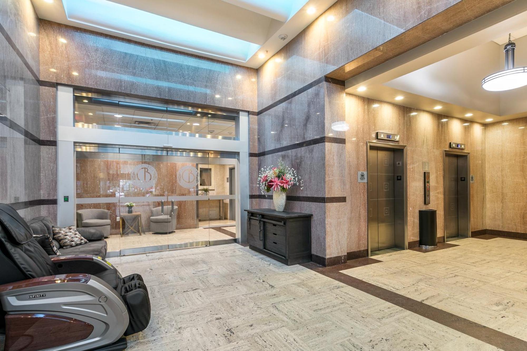 Spacious 4br Near French Quarter Apartment *